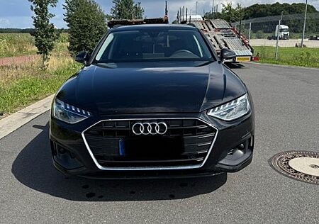 Audi A4 B9 35 TDI S tronic Avant 2020 Wenig Kilometer