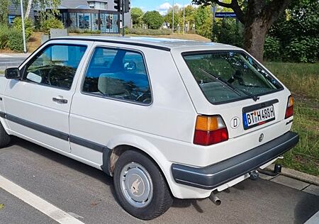 VW Golf Volkswagen 2