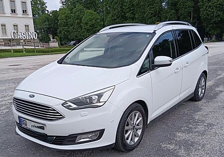 Ford Grand C-Max 1,5 EcoBoost 110kW Titanium Titanium