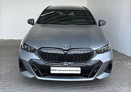 BMW 540dA xDrive Tour. M Sport Pro LiveCock.AHK.LED.