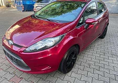 Ford Fiesta Trend 1,3 82PS 2.Hd 5Trg. Klima Tüv Neu
