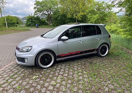 VW Golf Volkswagen 2.0 TSI GTI GTI