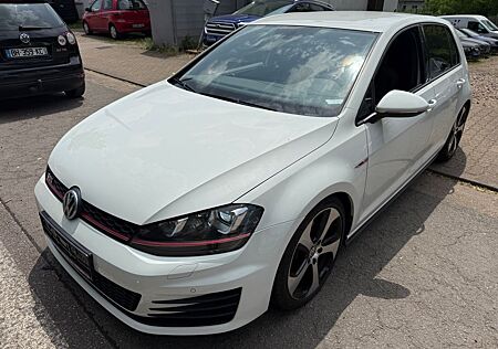 VW Golf Volkswagen VII Lim. GTI BMT*2.HAND*SCHECKHEFT*TÜV*SPOR