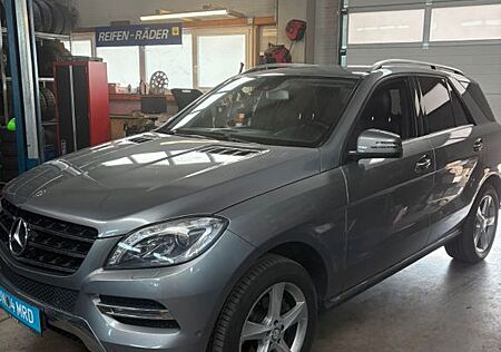 Mercedes-Benz ML 250 BlueTEC 4MATIC -