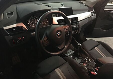 BMW X1 sDrive18i -