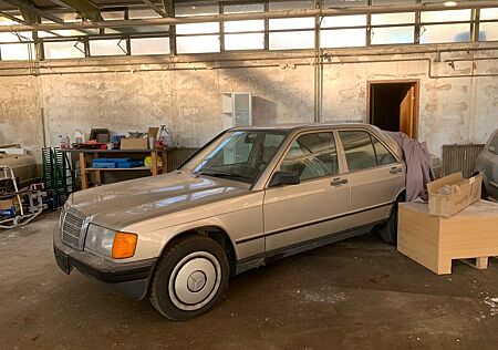 Mercedes-Benz 190