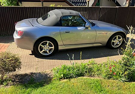 Honda S2000 1. Hand