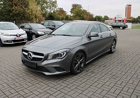 Mercedes-Benz CLA 200 Auto. Navi BI-Xenon Sitzhz. PDC