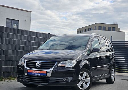 VW Touran Volkswagen 2.0 TDI DSG Highline NAVI LED SHZ S-DACH