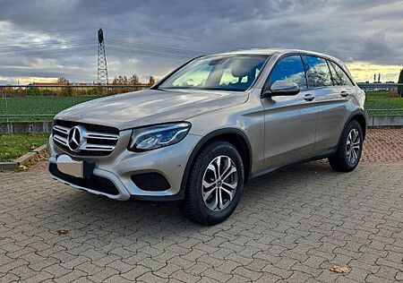 Mercedes-Benz GLC 250 4MATIC Autom. - AHK 2,2 t