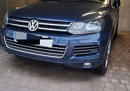 VW Touareg Volkswagen 3.0 V6 TDI Tiptr Exclusive BMot Tech...