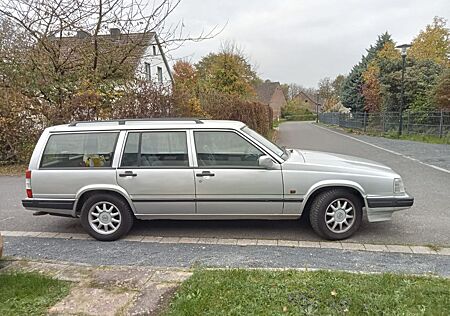 Volvo 945