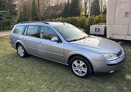 Ford Mondeo 2,0 Ghia Ghia