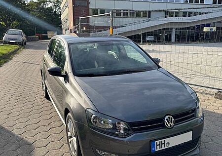 VW Polo Volkswagen 6R- 1.6 TDI 66kW Style Edition- Grau