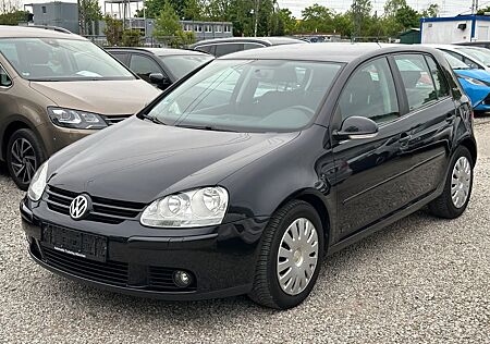 VW Golf Volkswagen V Lim. Tour 1.4