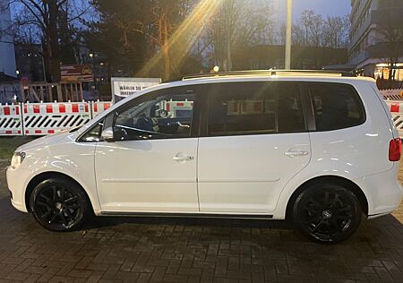 VW Touran Volkswagen 1.6 TDI Comfortline BlueMotion Tech C...