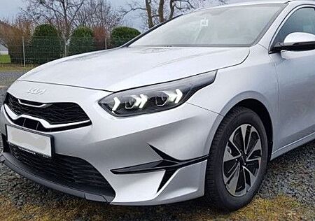 Kia Cee'd Sportswagon CEED Sportswagon 1.5 T-GDI Vision DCT / 17 Zoll
