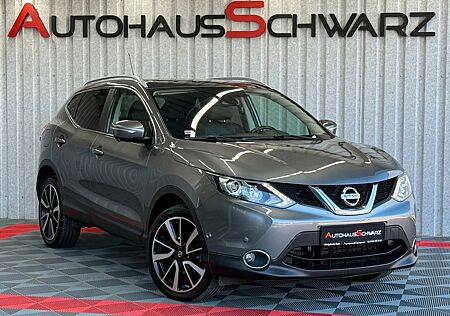 Nissan Qashqai Tekna 4x4 Pano AHK Leder LED Navi 360