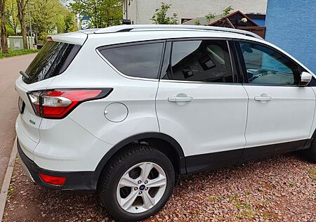 Ford Kuga 1,5 EcoBoost 4x2 110kW COOL & CONNECT C...