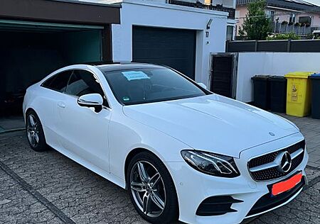 Mercedes-Benz E 200 4MATIC Autom. -