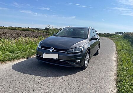 VW Golf Volkswagen 1.2 TSI BMT Comfortline Variant Comfortline