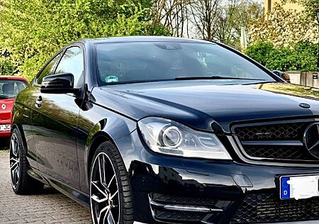 Mercedes-Benz C 250 AMG line Bremse Neu