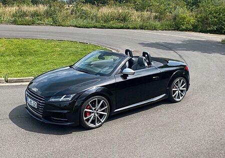 Audi TTS Roadster 2.0 TFSI S tronic quattro -