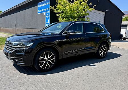 VW Touareg Volkswagen R-Line 4Motion Klima Automatik