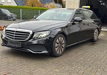 Mercedes-Benz E 200 d T Autom. -
