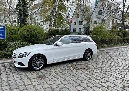 Mercedes-Benz C 250 d T AVANTGARDE, HUD, PANORAMA