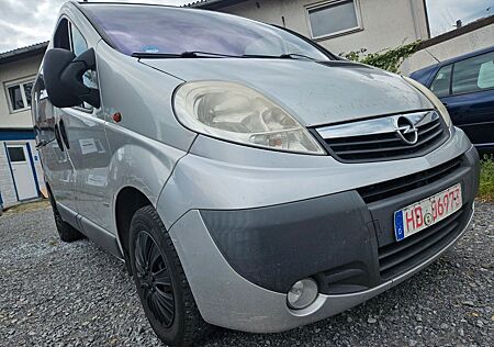 Opel Vivaro /KLIMA/SERVO/TUV AU/9 SITZER/AHK/