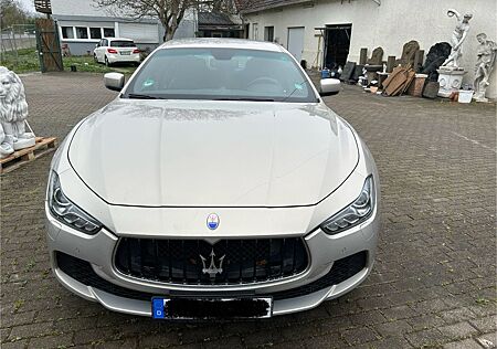 Maserati Ghibli 3.0 V6 Diesel Automatik -