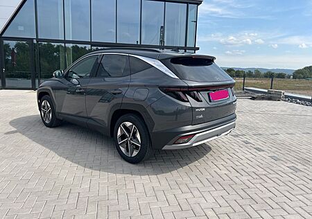 Hyundai Tucson 1.6 CRDi °Trend°Mild-HY°4WD°Matrix-°AHK°