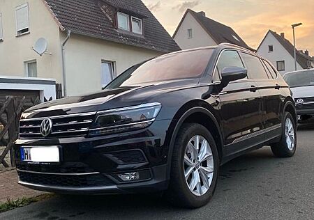 VW Tiguan Allspace Volkswagen 2.0 TDI SCR 140kW DSG 4MOTIO...