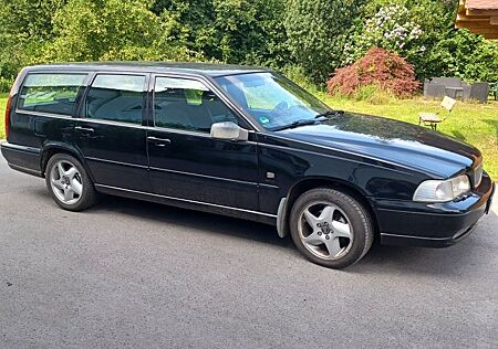 Volvo V70 2.5-10V -