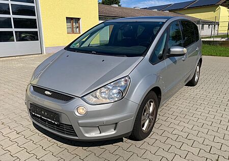 Ford S-Max Titanium