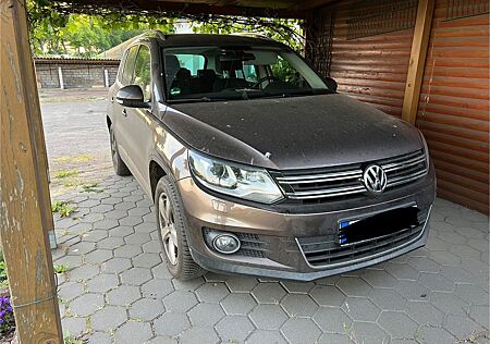 VW Tiguan Volkswagen 2.0 TDI 4MOTION AHK kein AdBlue