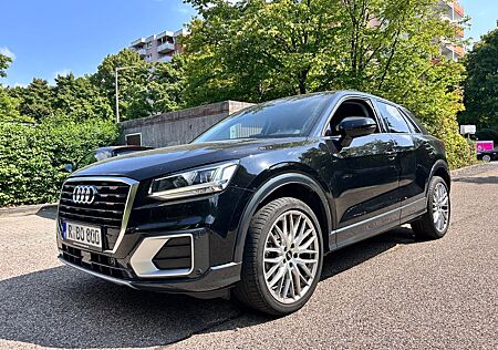Audi Q2 TFSI S tronic design (Rentnerfahrzeug)