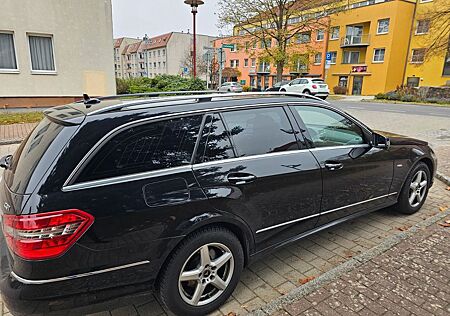 Mercedes-Benz E 250 T BlueEFFICIENCY -