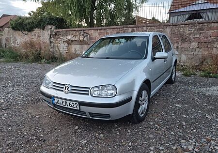 VW Golf Volkswagen 1.6 Champ / Neu TÜV / Neu Zahnriemensatz