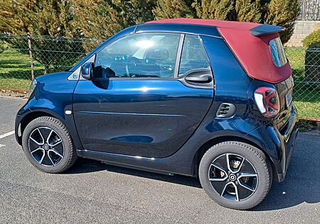 Smart ForTwo cabrio 60kW EQ passion Exclusive/Plus
