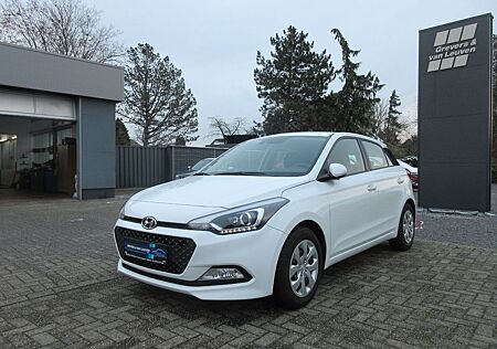 Hyundai i20 1.2 TREND+ NAVI RFK TEMP WINTERP. PDC