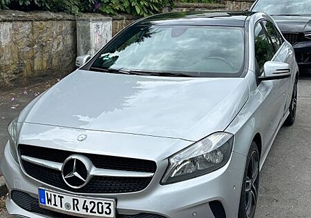 Mercedes-Benz A 180 d