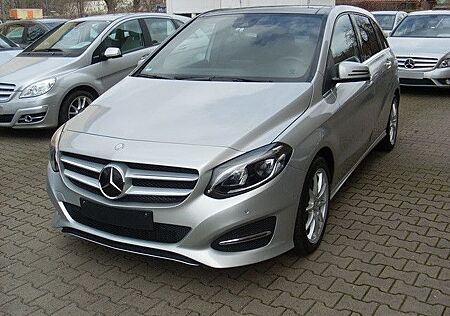 Mercedes-Benz B 220 d DCT Style / 1. Besitz / Panorama / RK