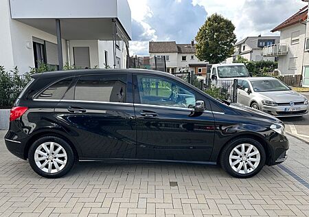 Mercedes-Benz B 200 CDI Automatik *AHK-PDC-Sitzheizung*