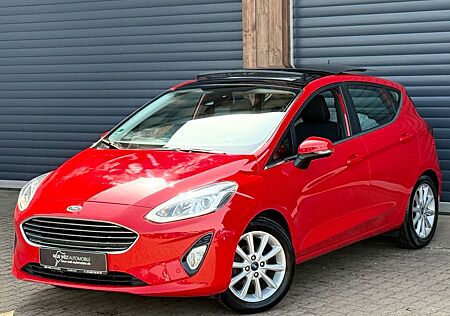 Ford Fiesta Titanium LED/SHZ/Pano/Navi/Kamera/LenkHei
