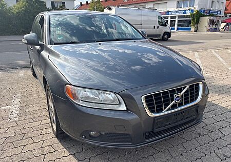 Volvo V70 Kombi Momentum