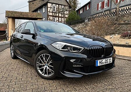 BMW 120i M Sport Steptronic M Sport