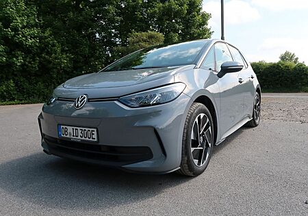 VW ID.3 Volkswagen Pro, FL, Ergositze, Radträger, ACC