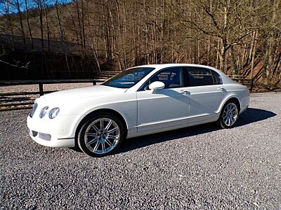 Bentley Continental Flying Spur -